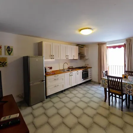 Lägenhet A Due Passi Dal Duomo Con Cucina *