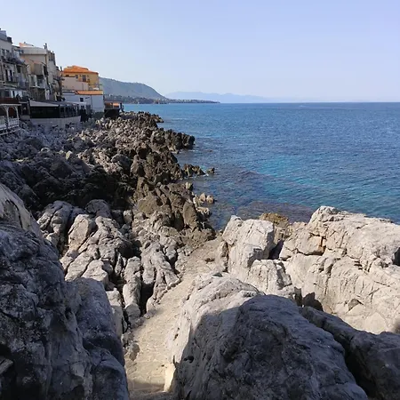 A Due Passi Dal Duomo Con Cucina Lejlighed *